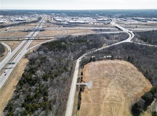 1352 NW Pryor Rd, Lees Summit, MO 64081