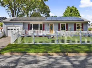 1188 Whittier Ave, Toms River, NJ 08753