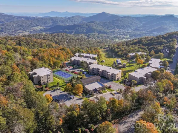 101 Sugar Ski Dr #112, Banner Elk, NC 28604
