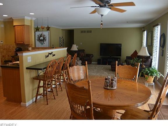5th image of 6424 Meander Glen Dr