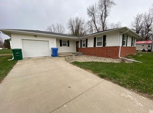1118 Rood St, Larchwood, IA 51241