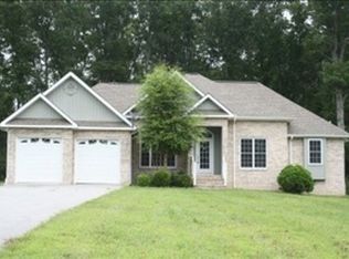 1118 Summerwind Dr, Crossville, TN 38571