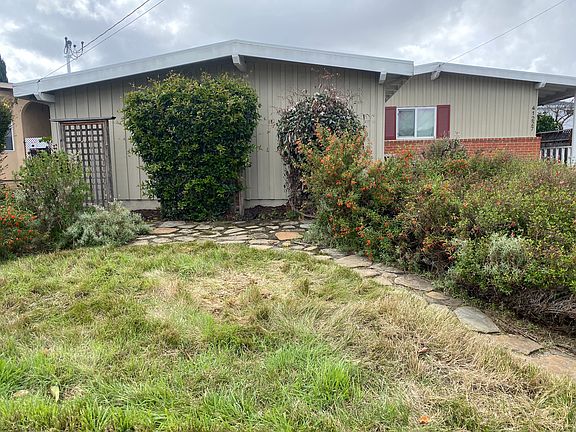 2nd image of 41227 Joyce Ave