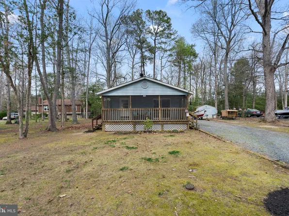 916 Algonquin Ct, Lusby, MD 20657