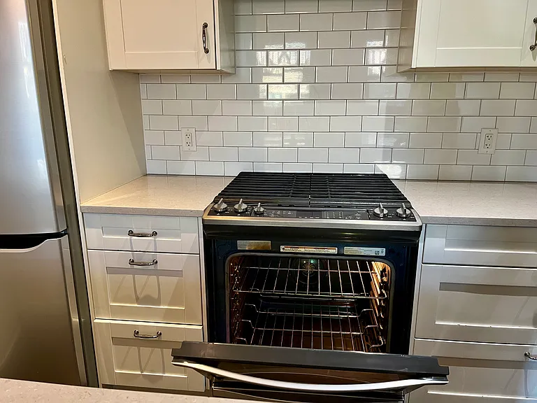 166 E 11th Ave #8 — Photo 10