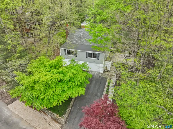 318 Mountain Road, Ridgefield, CT 06877