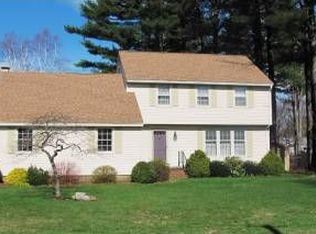 2 Colonial Cir, Hampton, NH 03842