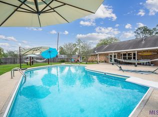 447 Oak Hills Pkwy, Baton Rouge, LA 70810