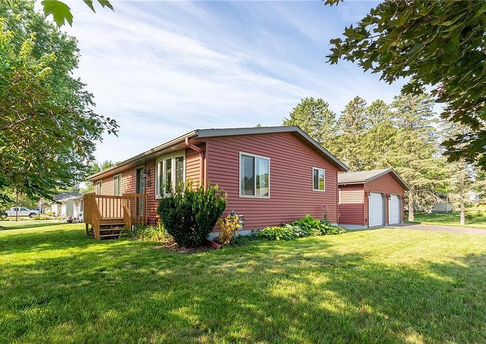 702 Veronica Street Chippewa Falls WI 54729 Zillow