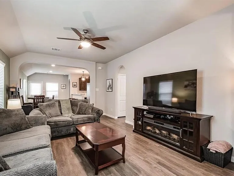3619 Giorgio Pastel Pl — Photo 4
