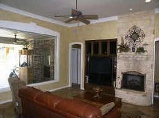 2908 Riverhollow Ct, Fort Worth, TX 76116