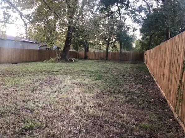 8811 Prairie View Dr, Houston, TX 77088