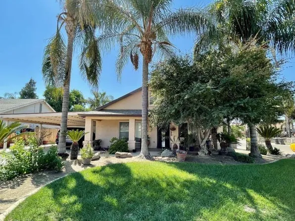 1341 Plum St, Selma, CA 93662