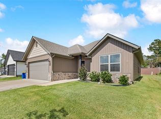 2503 S East St, Rogers, AR 72758
