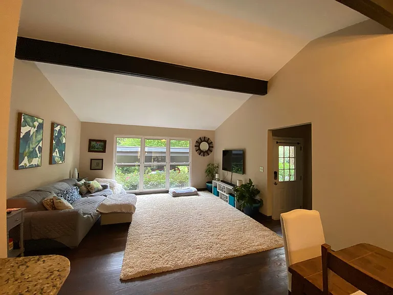 3588 Sexton Woods Dr — Photo 3