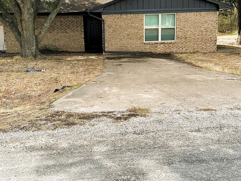 1st image of 103 Redbud St