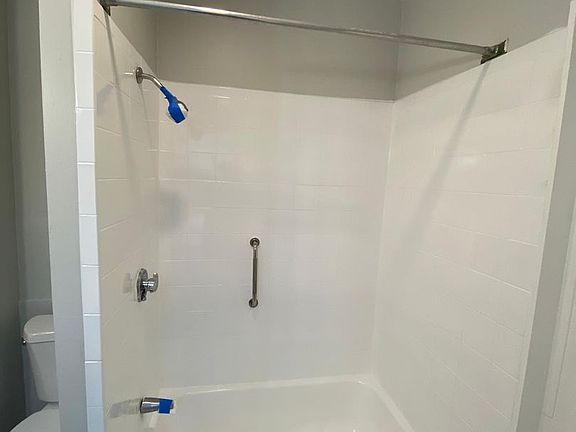 4th image of 77 Bailey St APT 3