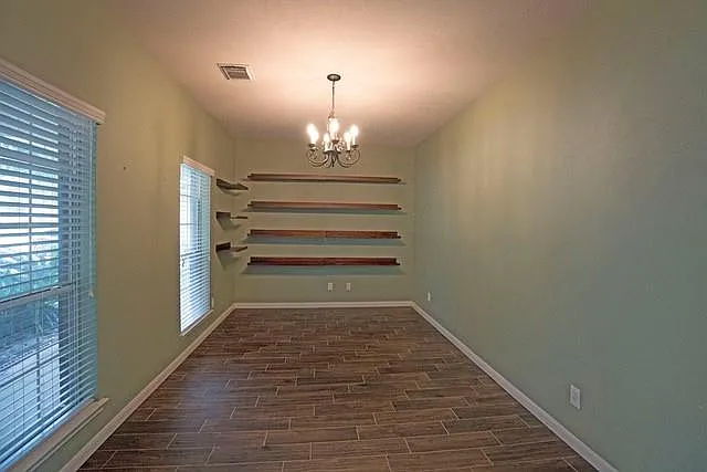 4 bed, 2.5 bath, 2665 sqft, $2,480 — Photo 4
