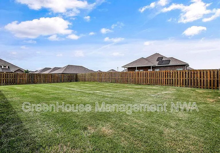 971 Redfree Dr — Photo 27