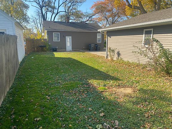 5th image of 2615 Pixley Ave