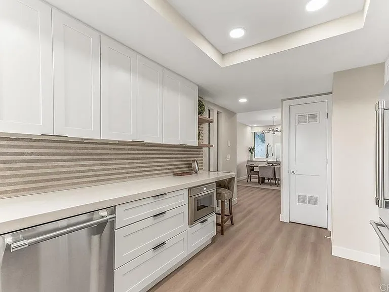 4052 Garfield St — Photo 5