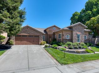 9361 Palmerson Dr, Antelope, CA 95843