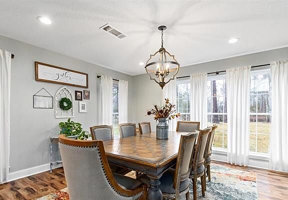5th image of 1022 Pineglen Dr