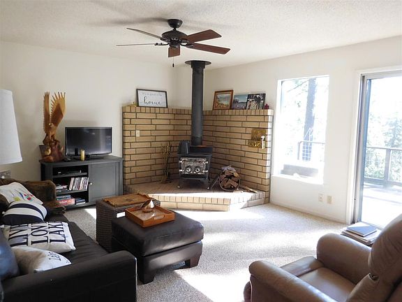 4th image of 553 Peninsula Dr