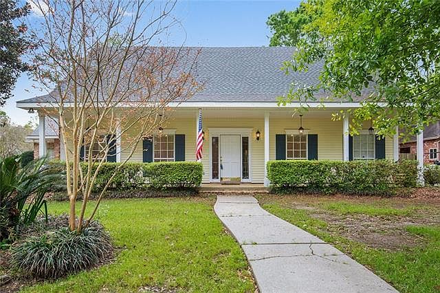 1st image of 211 Evangeline Dr