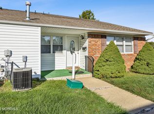 11 Maine Ct, Matawan, NJ 07747