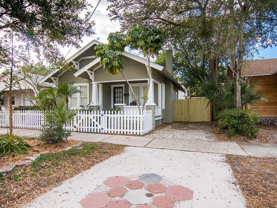 1st image of 640 9th Ave N