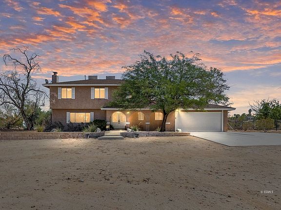 2nd image of 604 N Rebel Rd