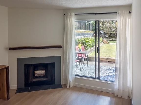 5th image of 615 North Rd #108