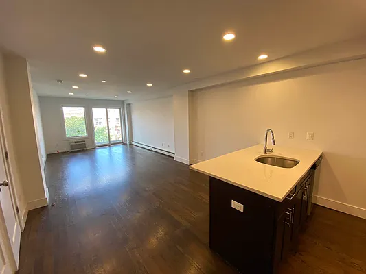 Rented by Marquis Real Estate Services | media 2