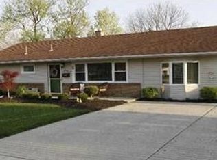 2945 Wendy Ln, Grove City, OH 43123