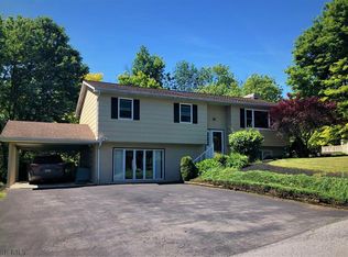 11 Hillside Dr, Duncansville, PA 16635