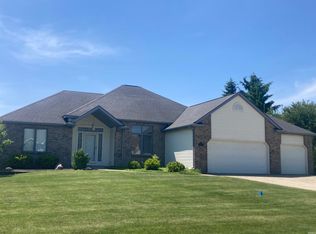 305 Hunters Rdg, Auburn, IN 46706