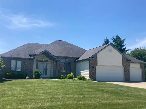 305 Hunters Rdg, Auburn, IN 46706