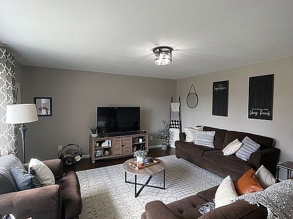4th image of 503 Suncrest Dr