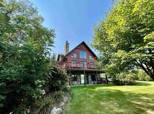 S5702 Devils Lake Pkwy, Baraboo, WI 53913