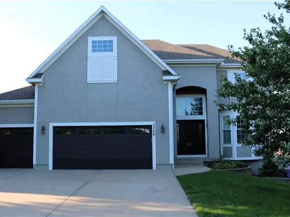2288 W 131st St, Olathe, KS 66061