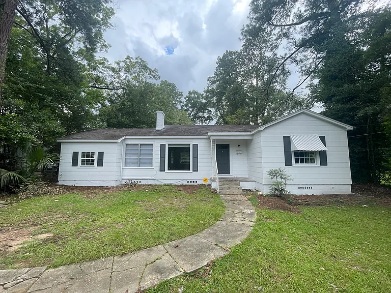 1223 Chickasaw St — Photo 1