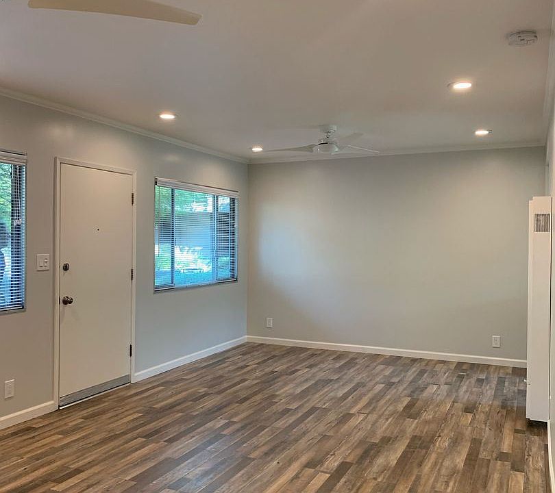 2nd image of 415 N Holliston Ave #9077026