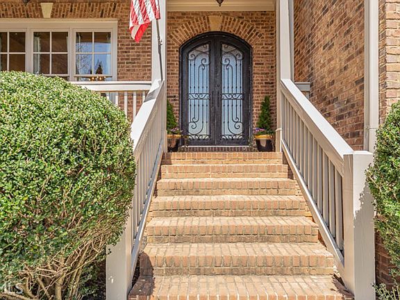 2nd image of 206 Millstone Pkwy #6