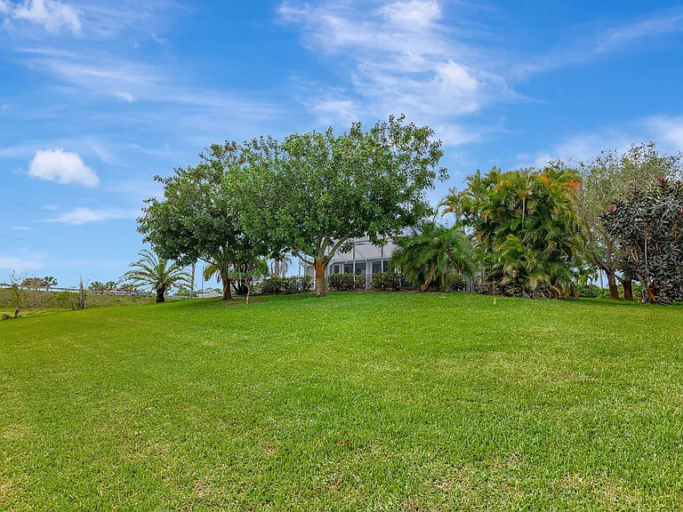 2704 SE Eagle Dr — Photo 44