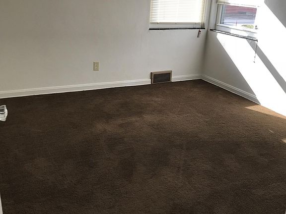 4th image of 2406 21st St APT 1
