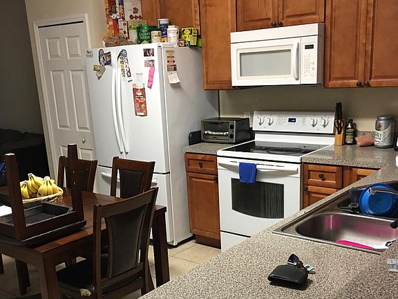 5th image of 805 Adour Dr