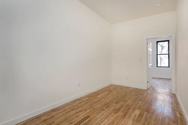 Rented by Bold New York | media 21