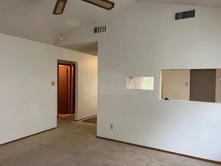 2019 Dickens Dr — Photo 5