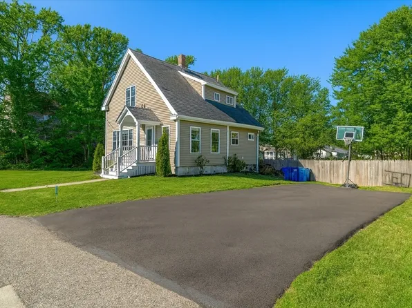 101 Belmont St, Rockland, MA 02370